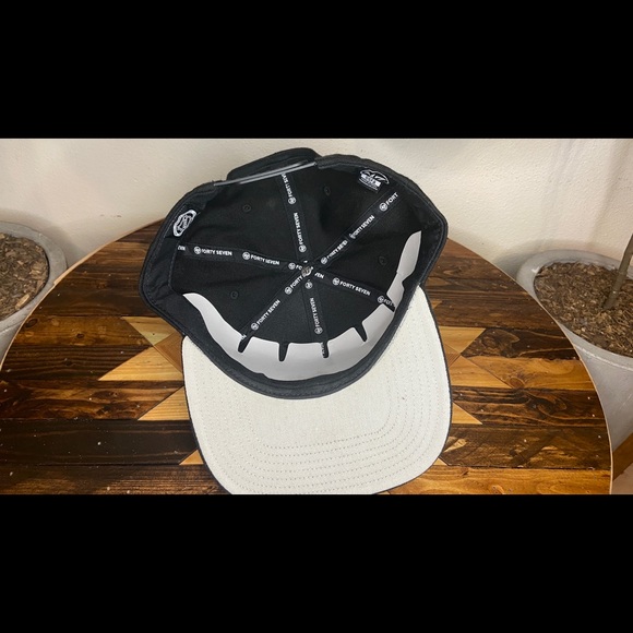 NHL 47 Vegas Golden Knights Flat Brim SnapBack - Picture 2 of 3